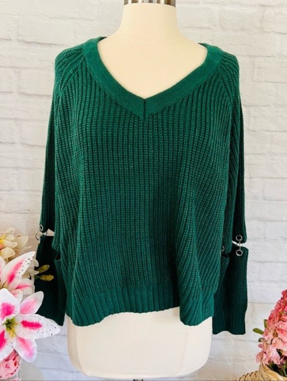 Dark Green V-Neck Seek Women's Sweater